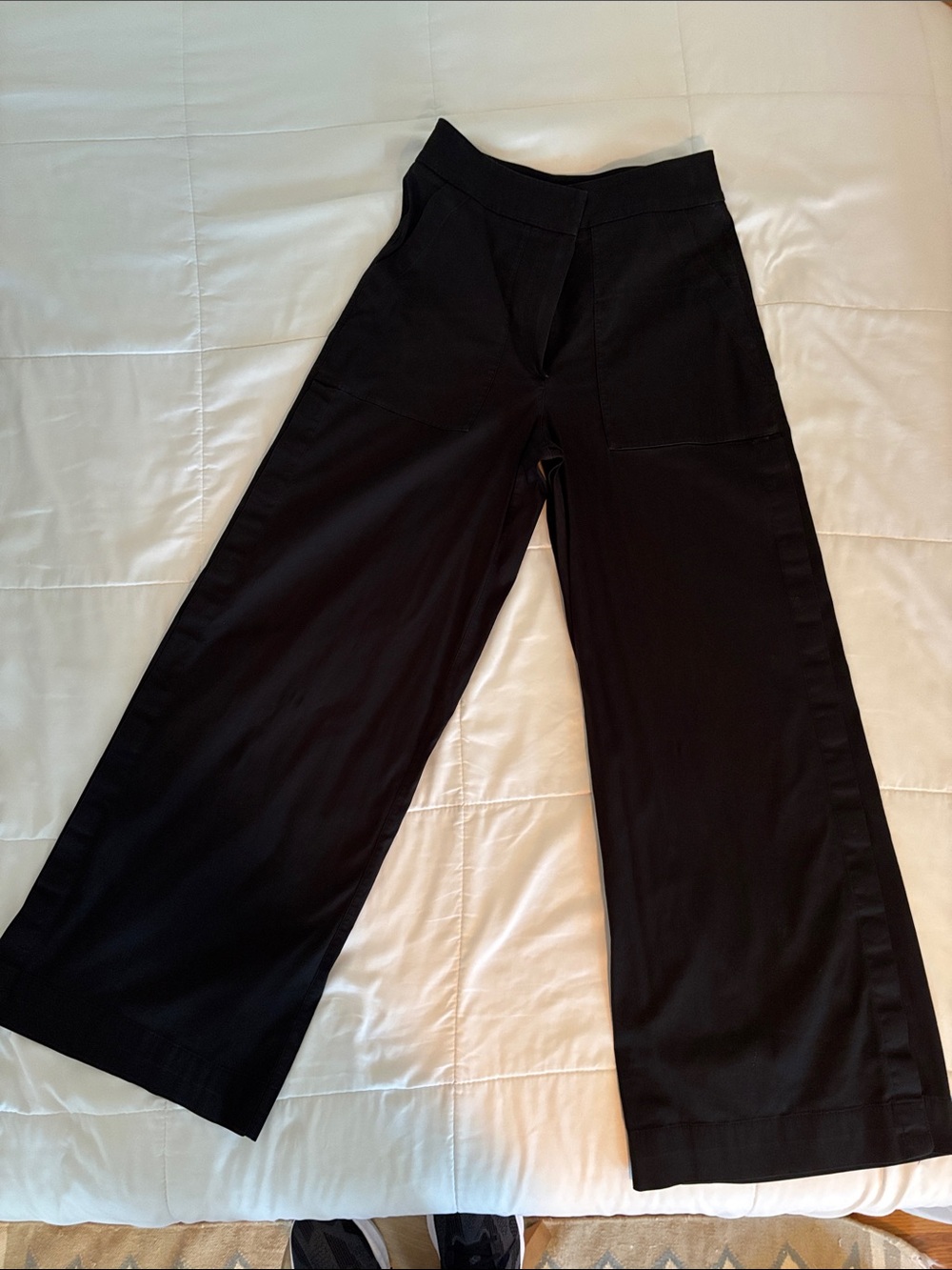 Lululemon Black Wide-Leg Women's Pants